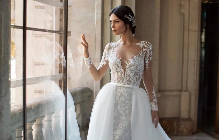 Jaka fryzura do sukni ślubnej? Inspiracje dla każdej panny młodej