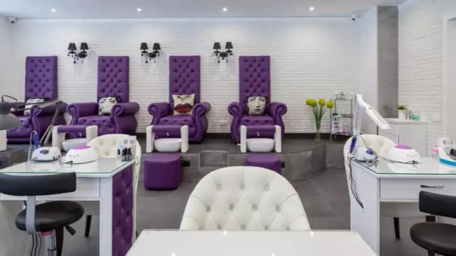 Inspirujące pomysły na nazwę salonu stylizacji paznokci, które przyciągną klientów Inspirujące pomysły na nazwę salonu stylizacji paznokci, które przyciągną klientów