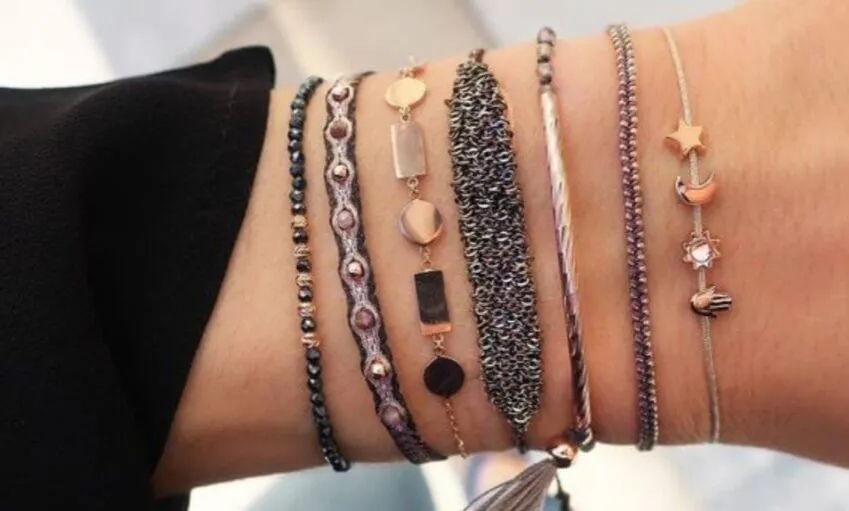 Jak zrobić modne bransoletki: proste techniki i inspiracje na każdą okazję