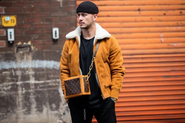 Jak nosić czapkę beanie? Niezawodne sposoby na modny wygląd tej zimy Jak nosić czapkę beanie? Niezawodne sposoby na modny wygląd tej zimy